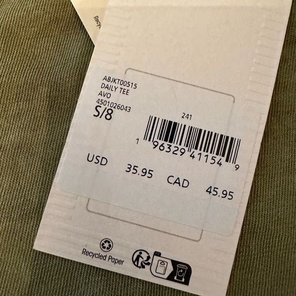 Billabong Tee size small - Picture 4 of 4